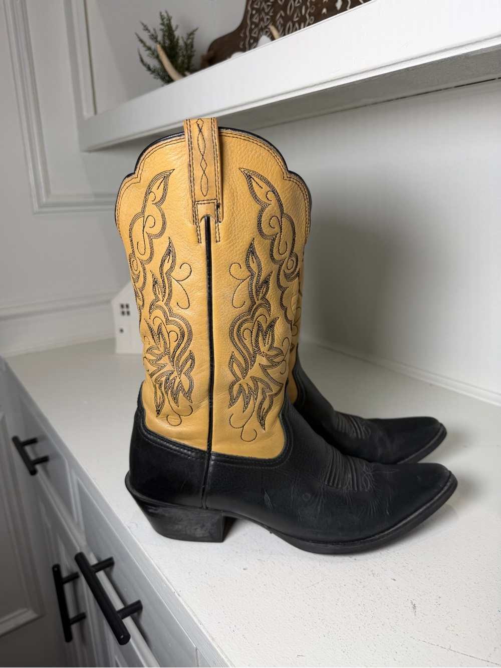Ariat Womens 8B Black Tan Leather Cowboy Boots Embroidered Western Cowgirl - Picture 5 of 10